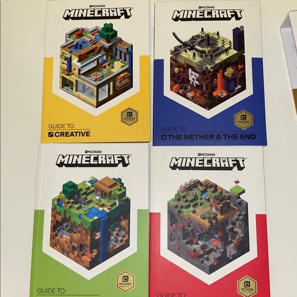 Minecraft Four Book Boxed Guide Collection - Picture 5 of 6